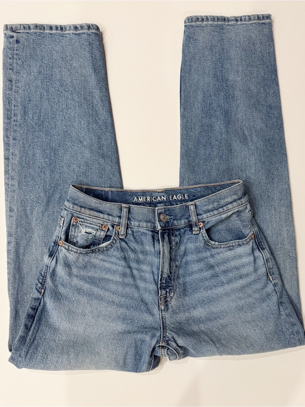 American Eagle Outfitters Women's Strigid Low-Rise Baggy Straight Jean